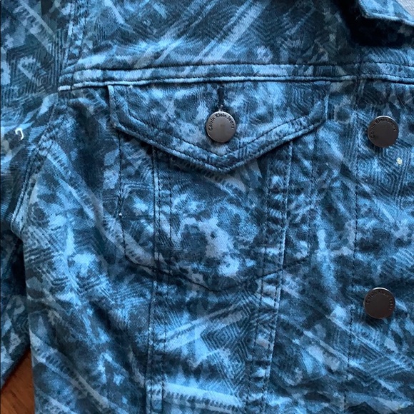 Women’s Calvin Klein lightweight denim jacket - Picture 3 of 5